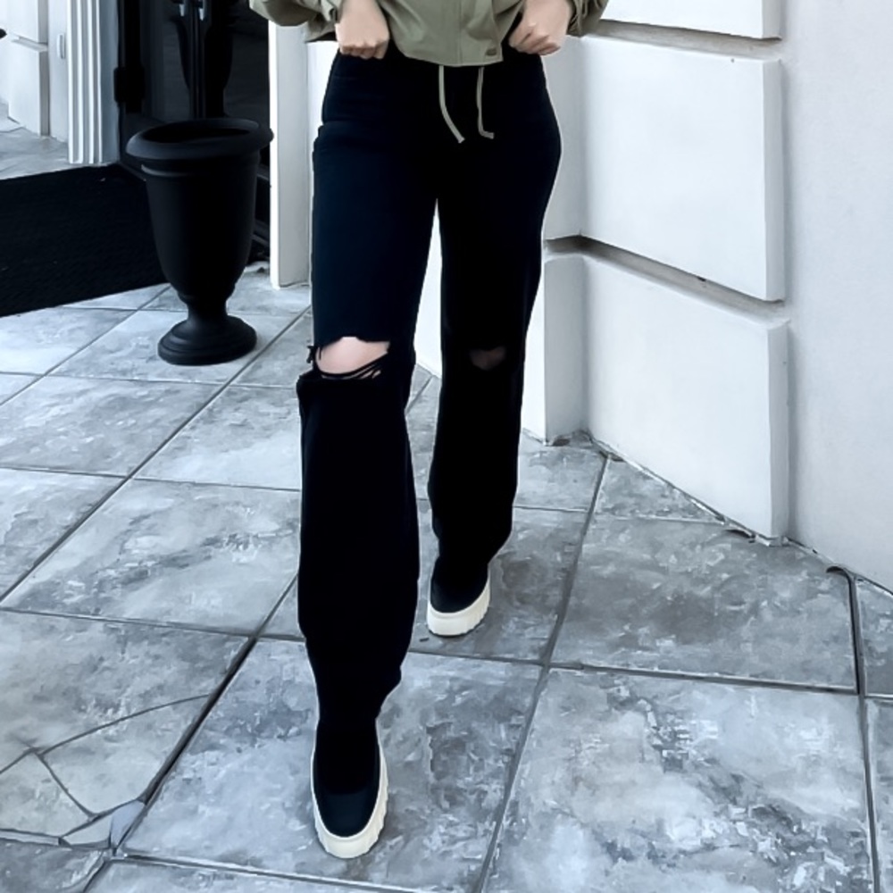 Black high waisted knee distressed black jeans
